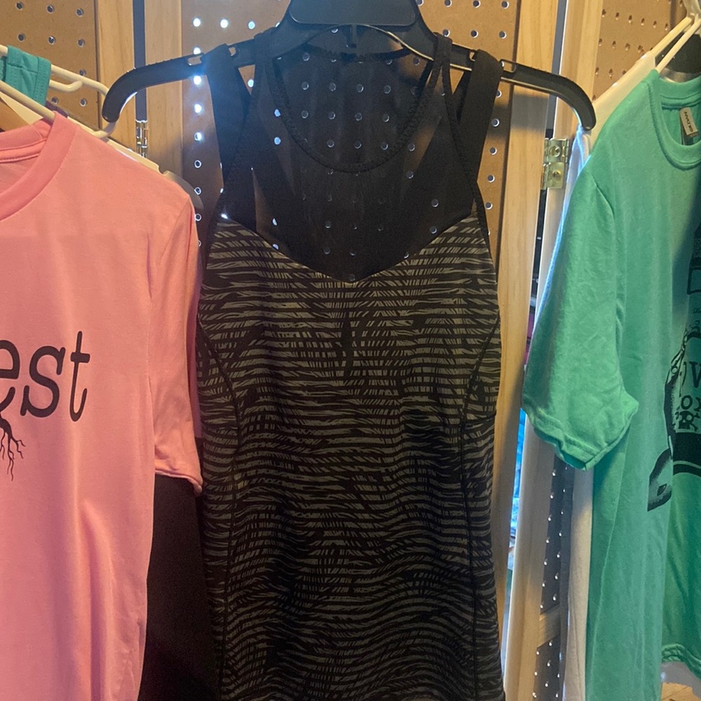 Lululemon size medium tank top